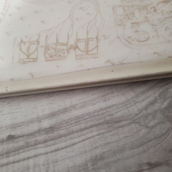 TIBET THROUGH THE RED BOX By Peter Sis - Hardcover - Picture 3 of 5